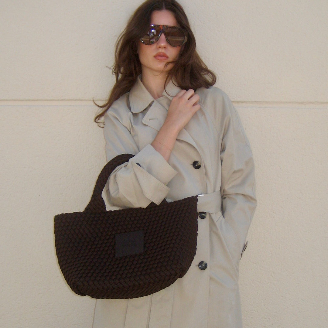 Neoprene MEDIUM BAG 'CHILL VIBES' plain - dark brown