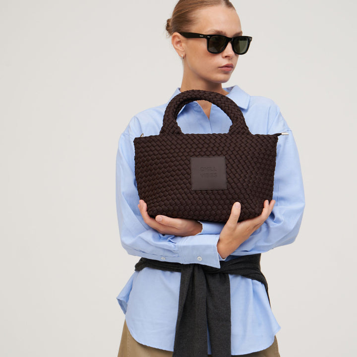 Borsa piccola in neoprene 'CHILL VIBES' tinta unita - marrone scuro