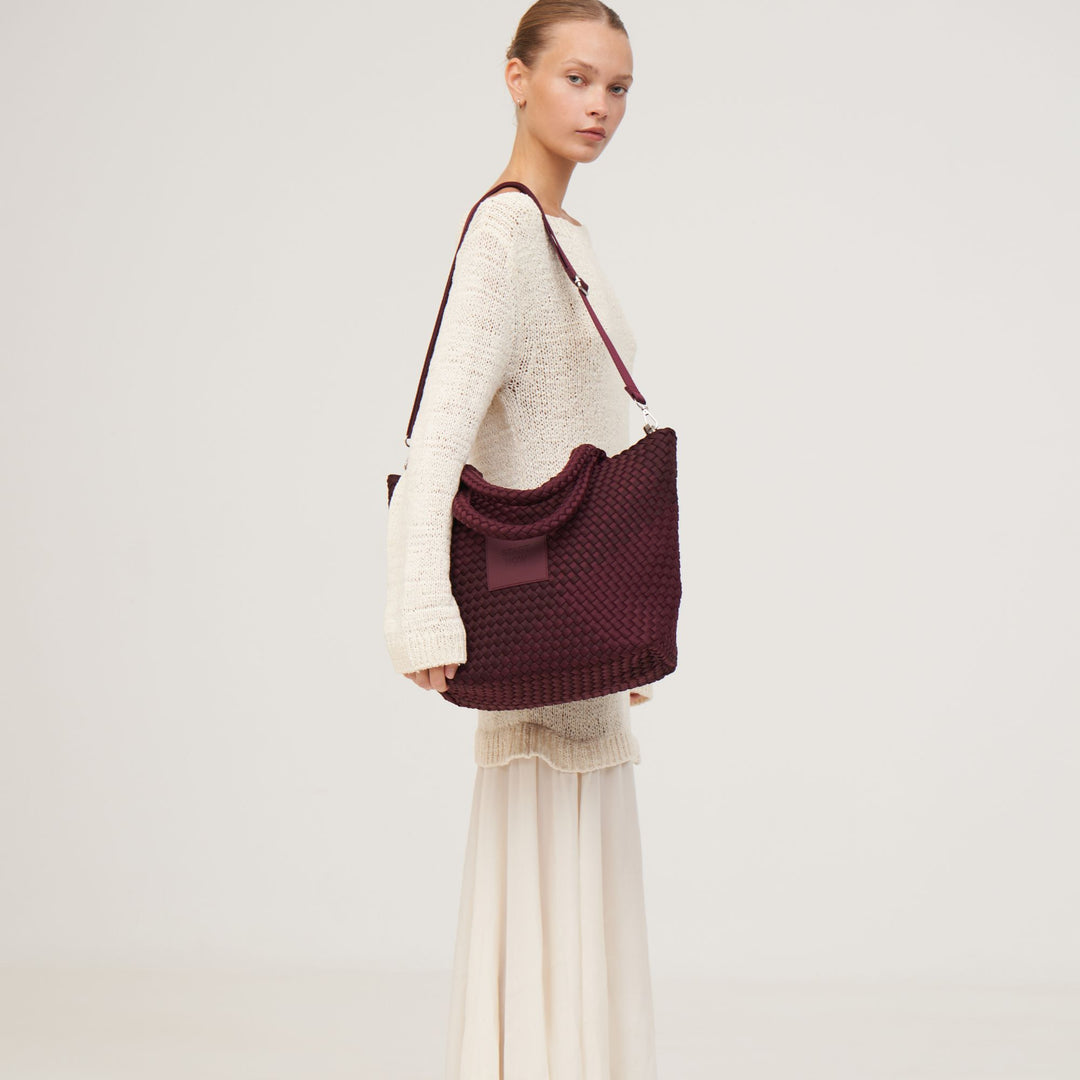 Neoprene LARGE BAG 'START NOW' two-tone burgundy and wine