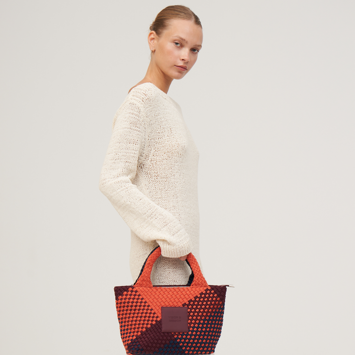 Borsa piccola in neoprene 'VISION & MISSION' tono misto - blu navy & bordeaux & arancione