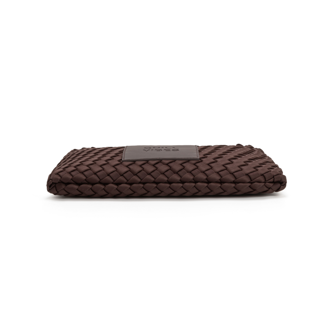 Pochette in neoprene 'CHILL VIBES' tinta unita - marrone