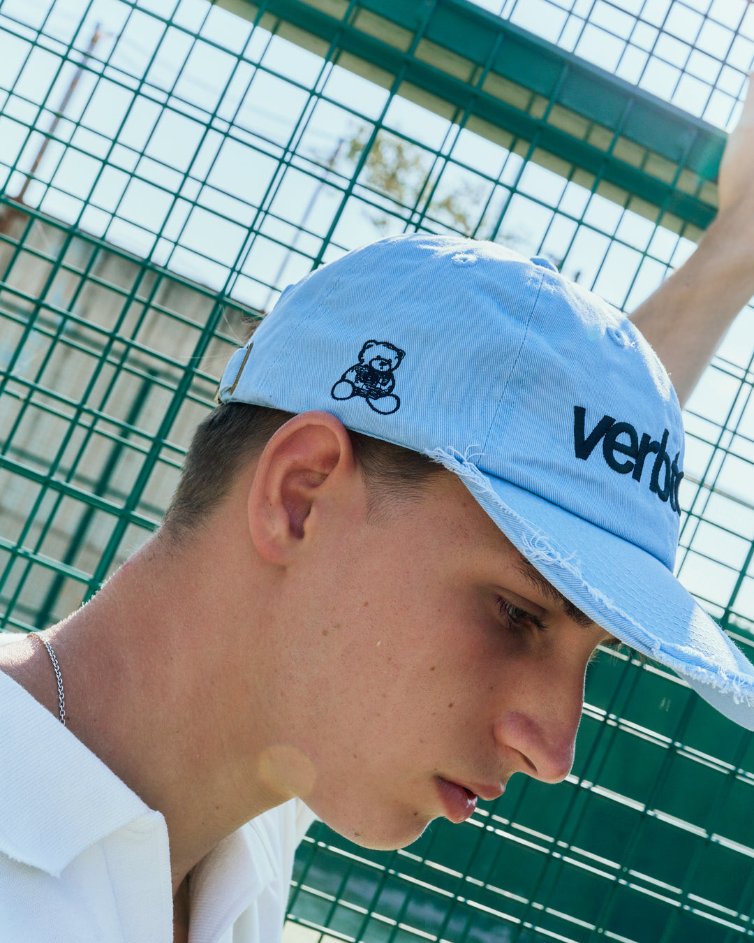 Verb to do ripped cap blue