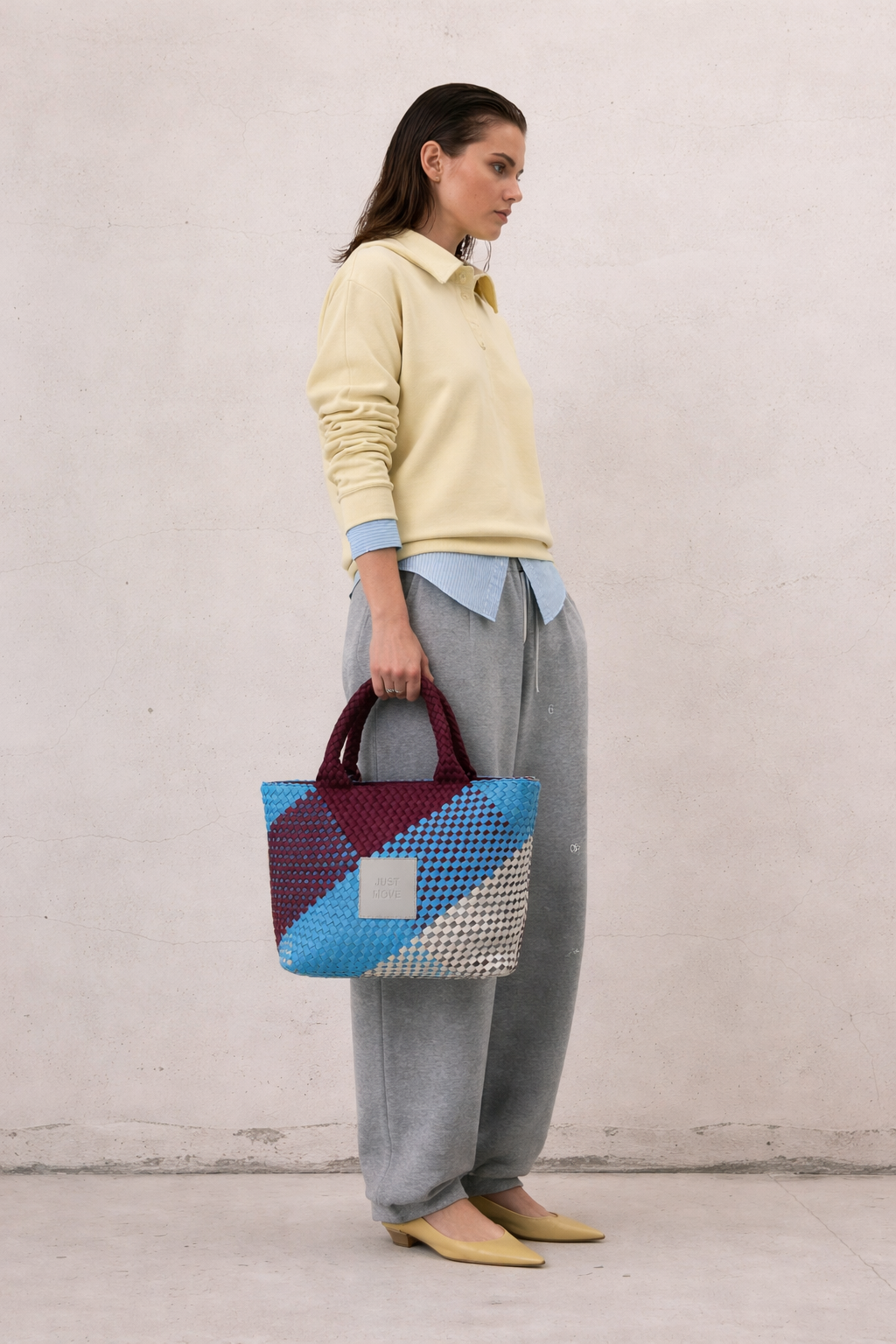 Neoprene MEDIUM BAG 'JUST MOVE' mixed tones - blue & burgundy & light gray