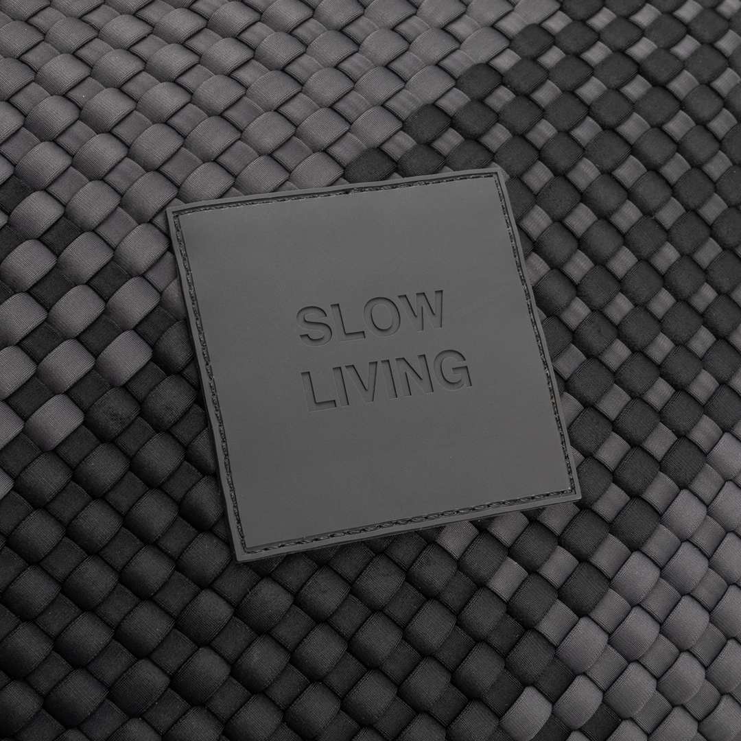 Borsa grande in neoprene 'SLOW LIVING' bicolore grigio e nero