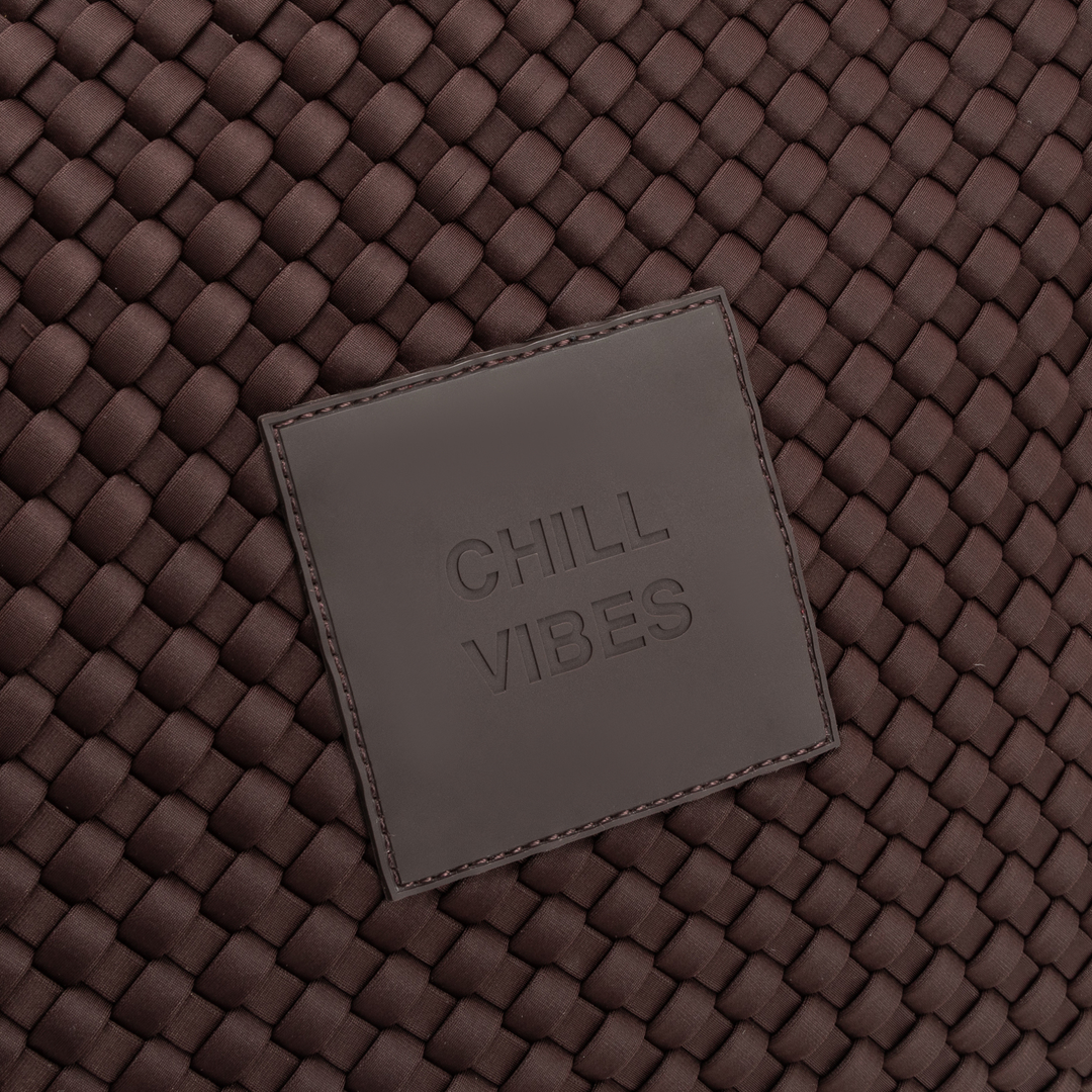 Borsa grande in neoprene 'CHILL VIBES' tinta unita - marrone scuro