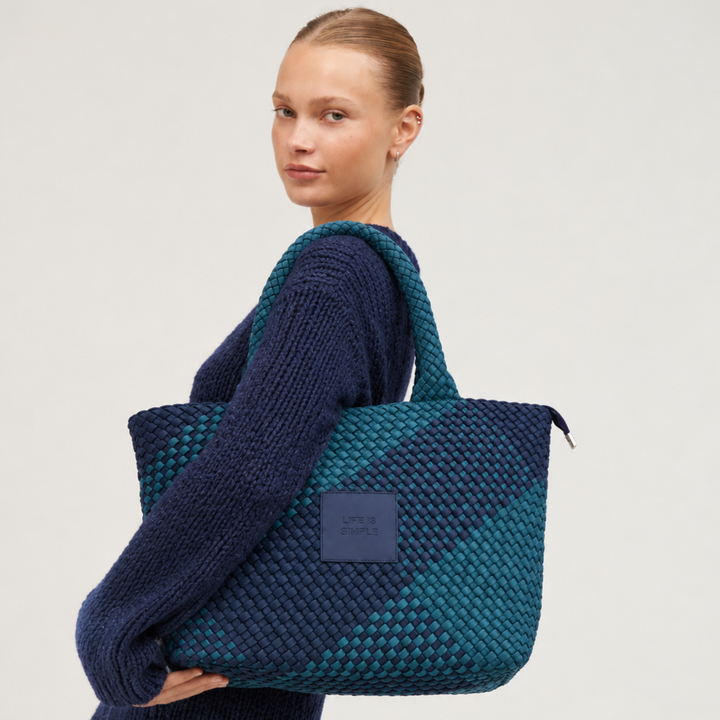 Borsa grande in neoprene 'LIFE IS SIMPLE' bicolore verde bottiglia e blu navy