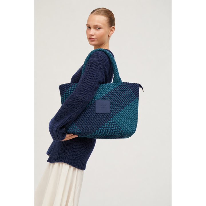 Borsa grande in neoprene 'LIFE IS SIMPLE' bicolore verde bottiglia e blu navy